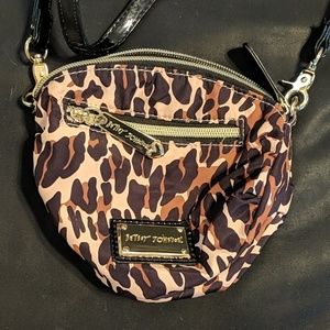Betsey Johnson - Leopard Print Small Purse 🐆